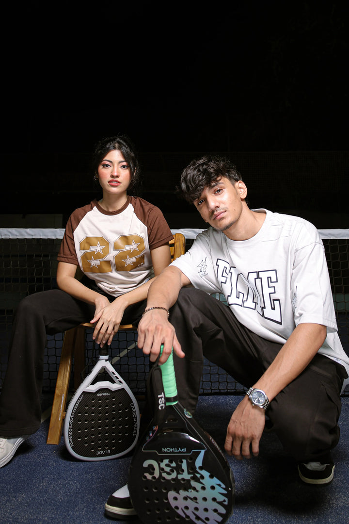 Streetwear T-Shirts in Pakistan (2025): The Ultimate Guide to Oversized, Y2K & Essential Tees