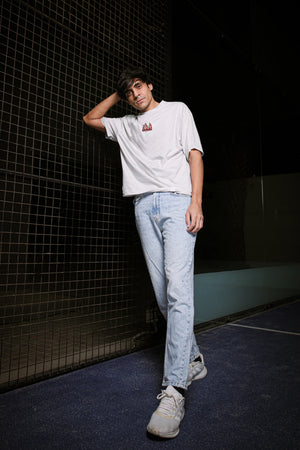 Essential Tees Capsule for Young Professionals in Pakistan (5 Smart Combos)