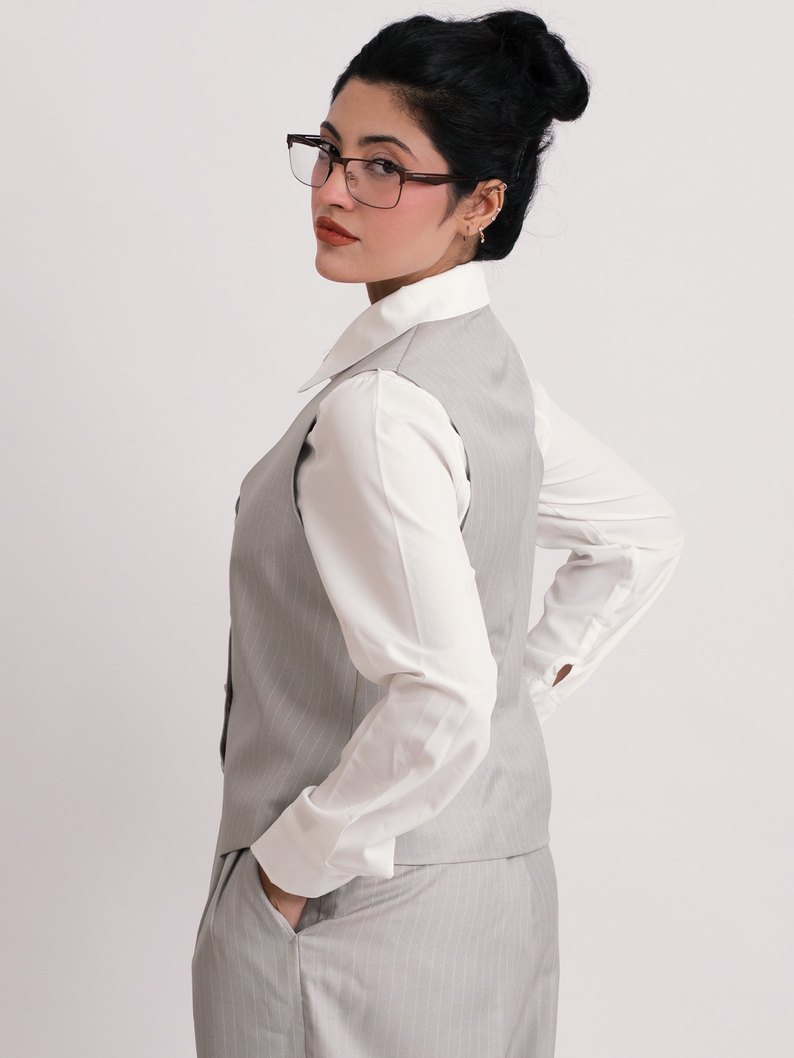 FEMME NOIR PINSTRIPE FULL SET VEST+PANT (WOMEN)