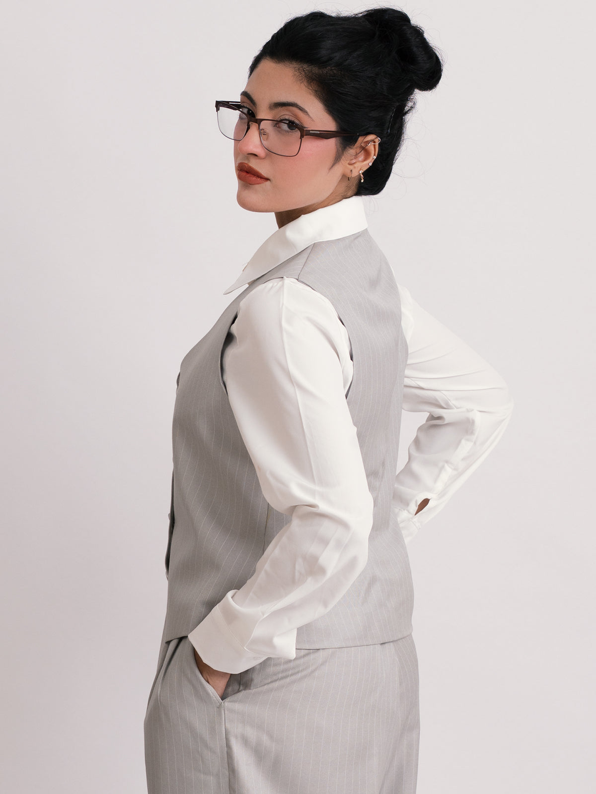 FEMME NOIR PINSTRIPE FULL SET VEST+PANT (WOMEN)